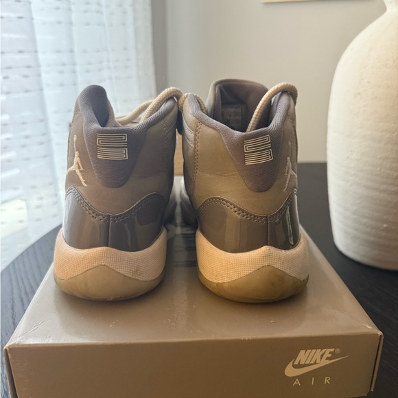 Jordan 11 Retro GS “Cool Grey” (2021) Size Y3.5 - Picture 3 of 10